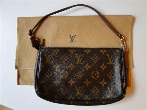 indicazioni per louis vuitton incisa valdarno|Manufacture Des Accessoires Louis Vuitton a Figline e Incisa .